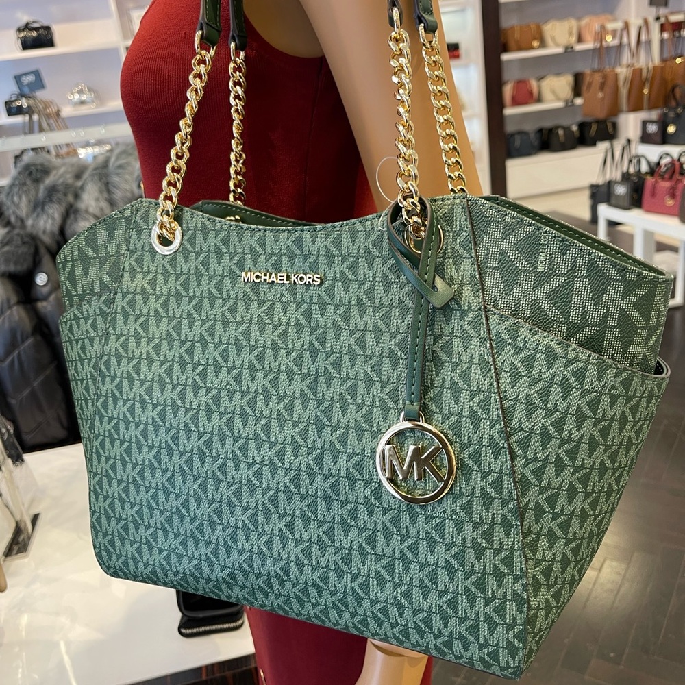 MICHAEL KORS
Jet Set Travel Large Signature Chain Shoulder Tote Bag
Moss
NWT - Picture 16 of 16